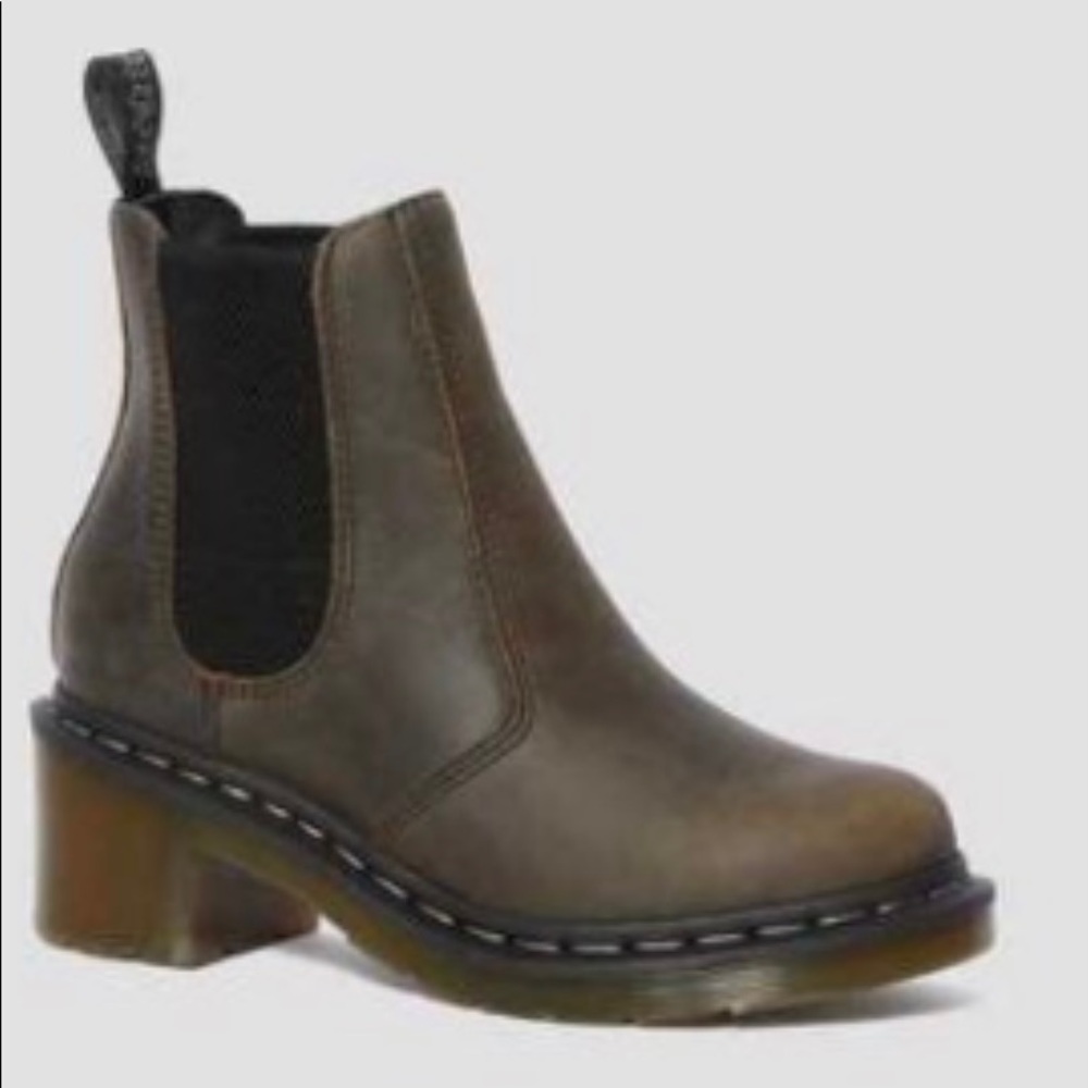Dr. Martens Cadence boot